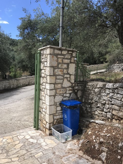 New Villa Loukia Bins